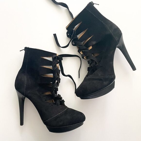 NEW Pelle Moda lace up front black suede platform heels size 9.5 - Picture 1 of 8